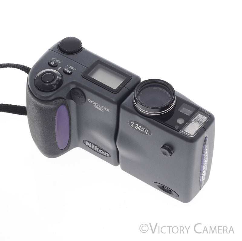 Nikon CoolPix 990 3.34MP Swivel Head Digital Camera -Cool- [EXC+]