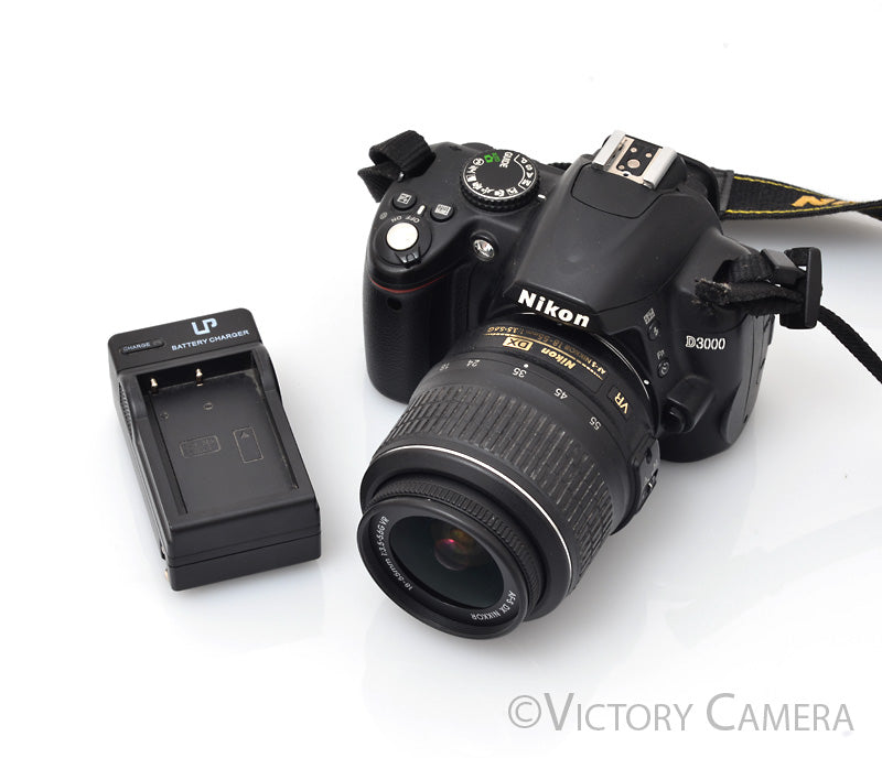 Nikon D3000 Digital SLR Camera Body w/ 18-55mm AF-S Lens ~28,855 Shots [EXC]