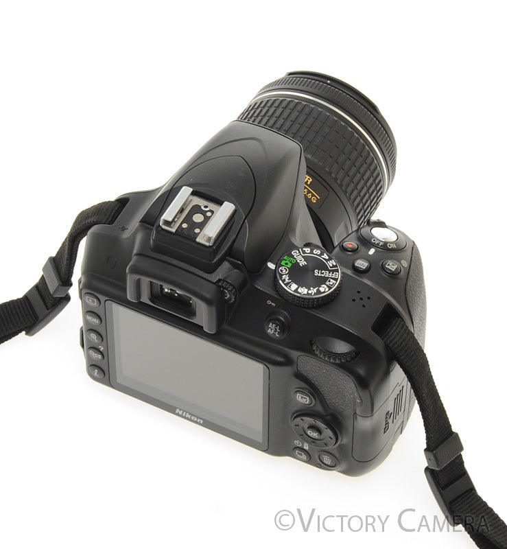 Nikon D3300 24MP Digital SLR Camera w/ 18-55mm Zoom Lens [EXC+]