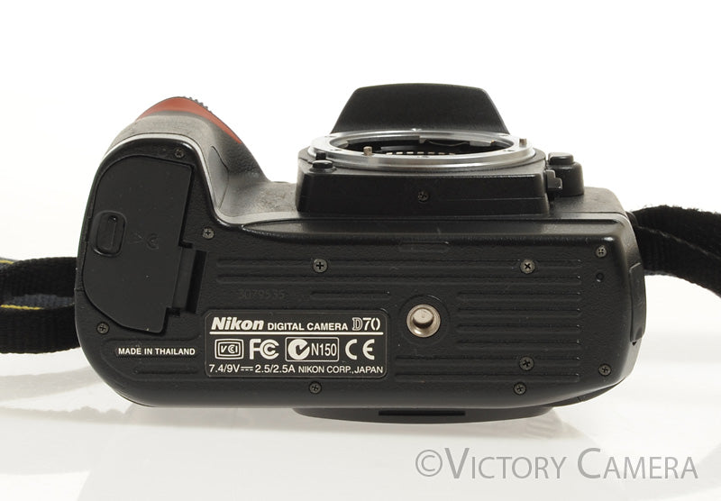 Nikon D70 Digital SLR Camera Body w/ Battery &amp; Charger [EXC-] - Victory Camera