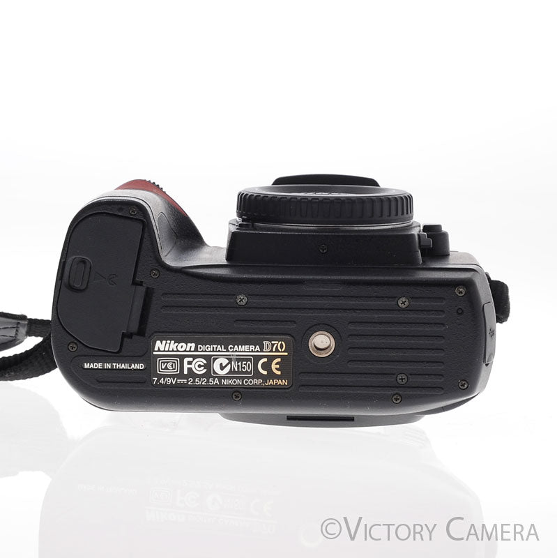 Nikon D70 Digital SLR Camera Body w/ Battery & Charger [EXC] - Victory Camera