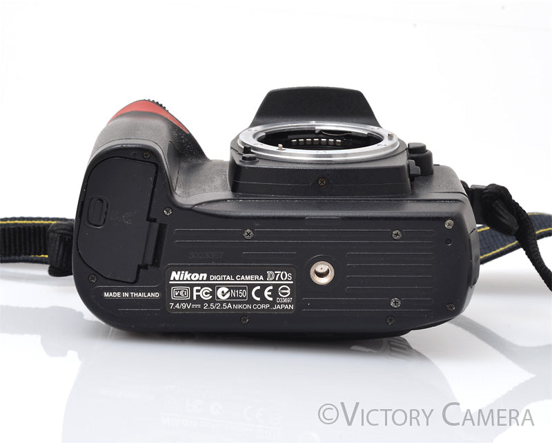Nikon D70s Digital SLR Camera Body w/ Battery & Charger ~8,744 Shots [EXC-] - Victory Camera