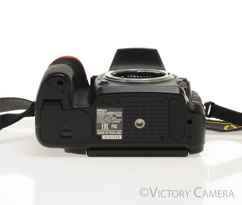 Nikon D7500 24.3MP FX DSLR Camera Body -For Parts/AS-IS- [AS-IS] - Victory Camera