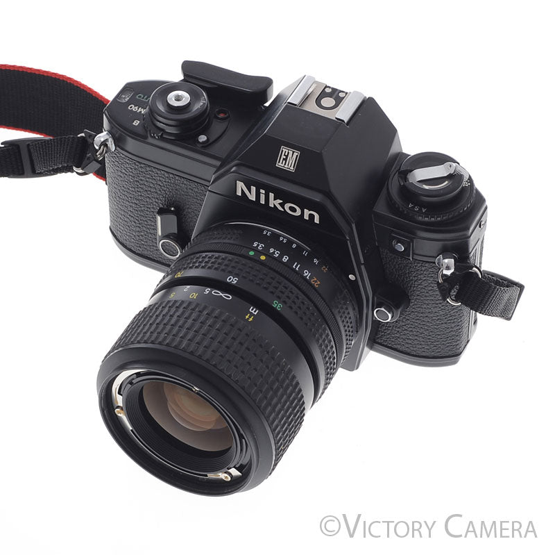 Nikon EM Black 35mm Film Camera with 35-70mm Zoom Lens [EXC-]