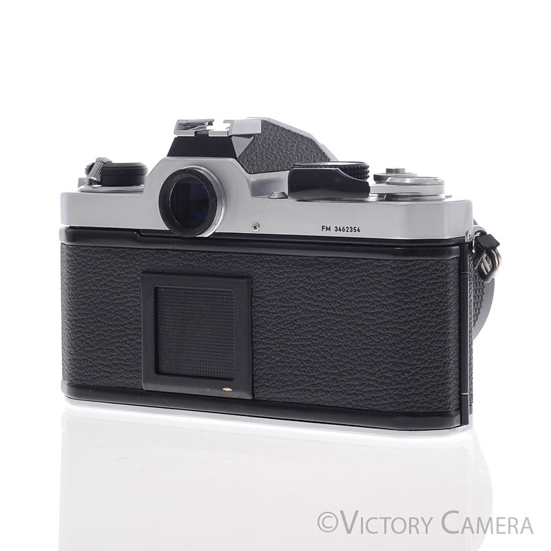 Nikon FM Chrome 35mm Film Camera with 35-105mm AI-S Zoom Lens  [EXC-]