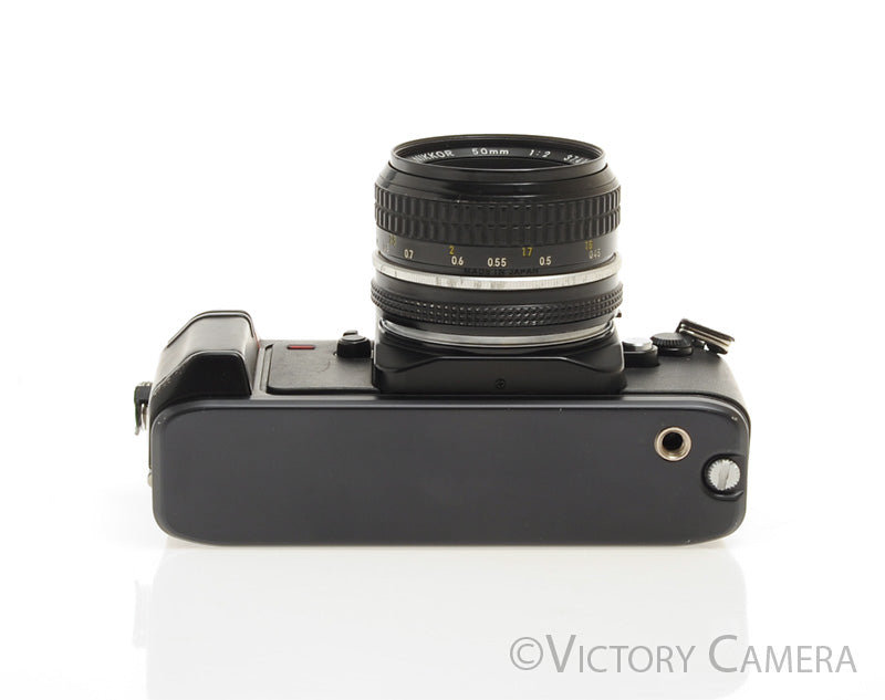 Nikon N2000 35mm Film Camera w/ 50mm f2 Lens [EXC-]