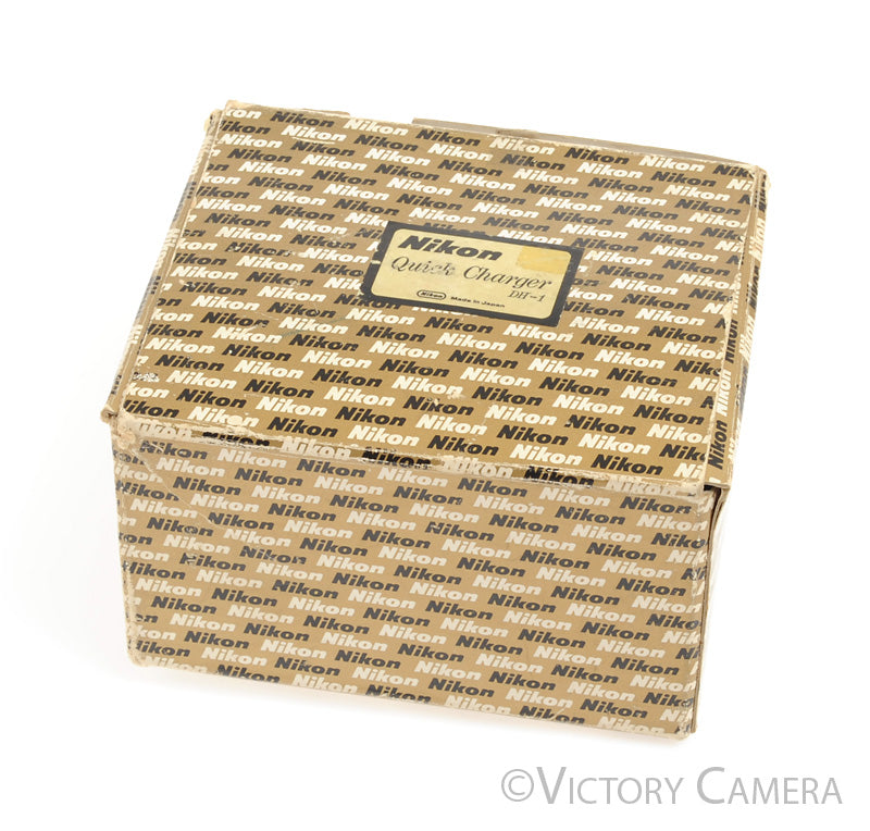 Nikon DH-1 DH1 Quick Charger for DN-1 Battery [MINT] - Victory Camera