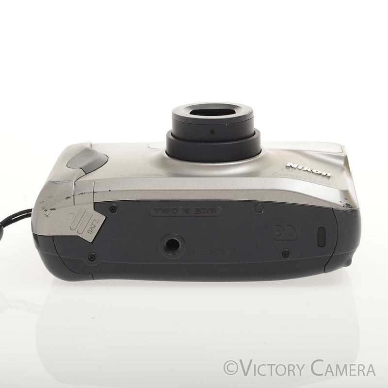 Nikon One Touch Zoom 70 AF 35mm Point & Shoot Film Camera w/ 38-70mm [EXC-] image 6