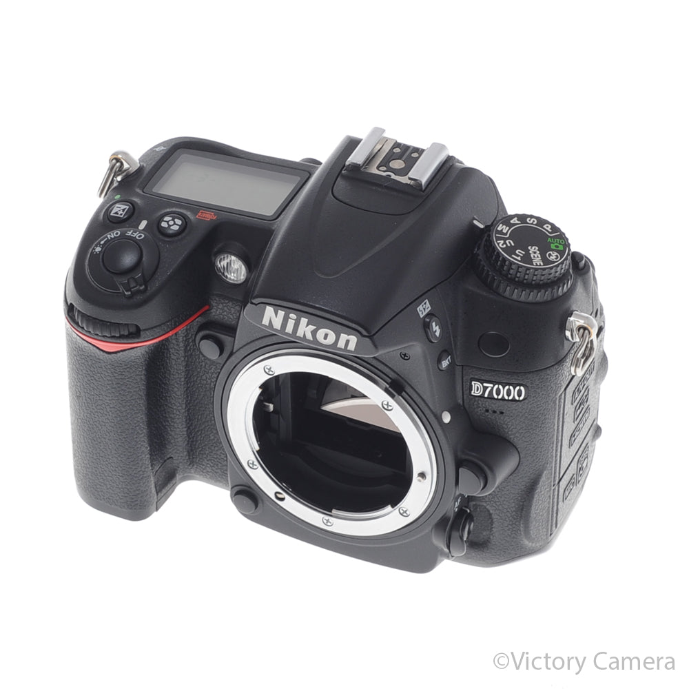 Nikon D7000 16.2MP Digital Camera w/ 18-55mm Lens [EXC+] image 2