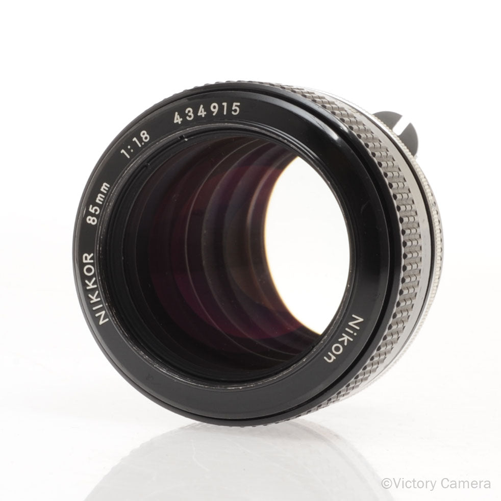 Nikon Nikkor 85mm f1.8 non-AI Portrait Prime Lens (Late Version) [EXC]