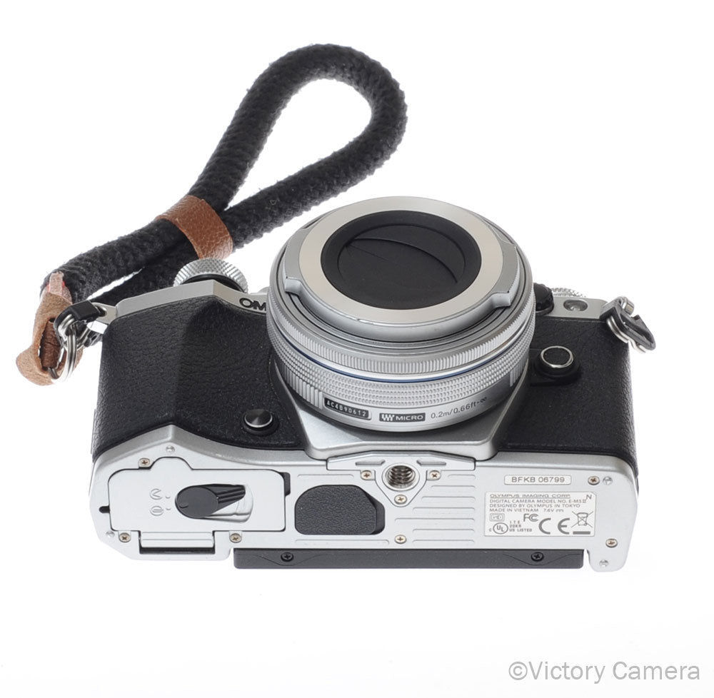 Olympus OM-D E-M5 II 16.1MP Mirrorless Digital Camera w/ 14-42mm Lens [EXC] - Victory Camera