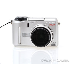 Olympus CAMEDIA C-740 Silver 3.2MP Digital Point And Shoot Camera [EXC Olympus CAMEDIA C-740 Silver 3.2MP Digital Point And Shoot Camera [EXC