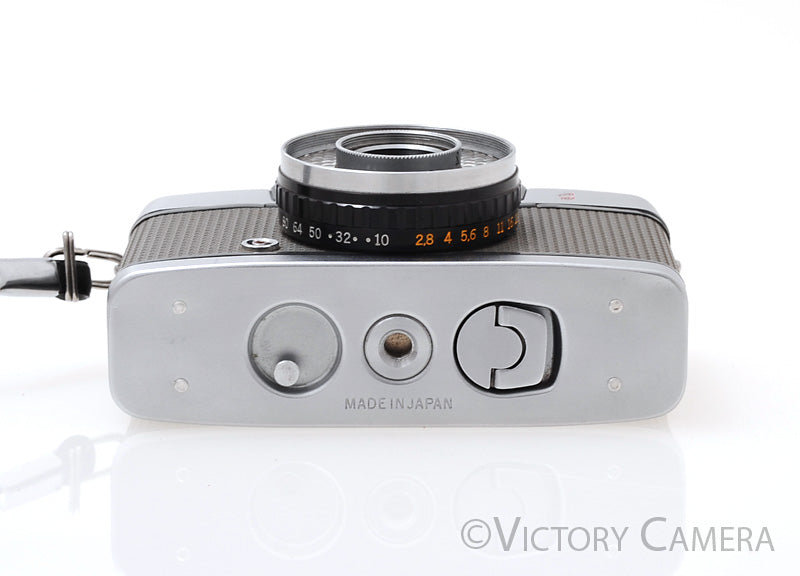 Olympus PEN EES Half Frame 35mm Camera w/ 30mm f2.8 Lens -Cool- [EXC] - Victory Camera