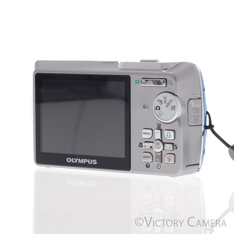 Olympus Stylus 740 Blue 7.1MP Digital Point & Shoot Camera w/ 512MB XD [MINT-]