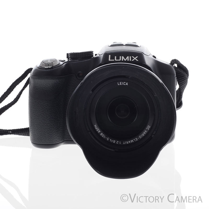 Panasonic Lumix DMC-FZ200 12.1 Compact Digital Camera  [GOOD]