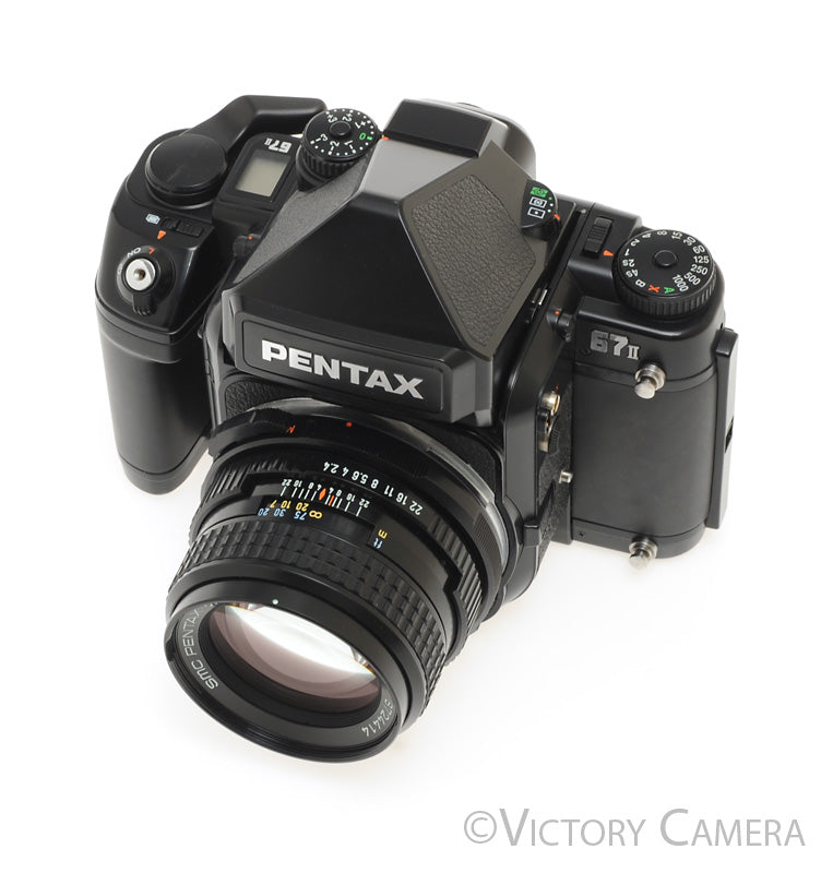 Lot 158 - A Pentax 67 Medium Format Film Camera Lot 158 - A Pentax 67 Medium Format Film Camera