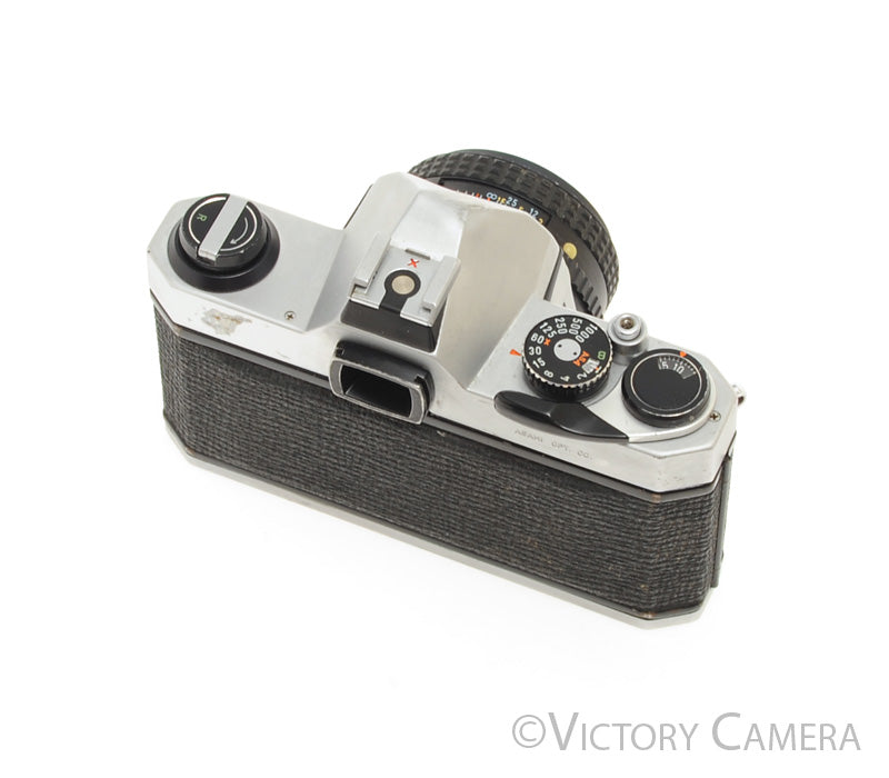 Pentax K1000 Chrome 35mm Film Camera w/ 50mm f2 Lens [EXC-]