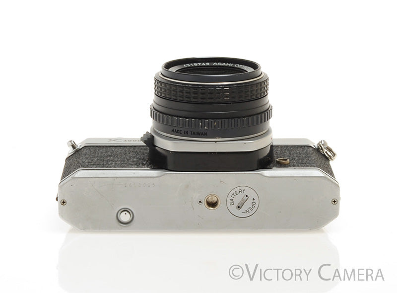 Pentax K1000 Chrome 35mm Film Camera w/ 50mm f2 Lens [EXC-]
