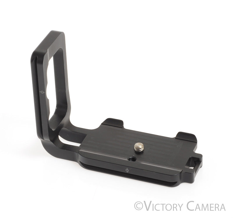 Really Right Stuff RRS BD-200L L Bracket for Nikon D200 [EXC] - Victory Camera