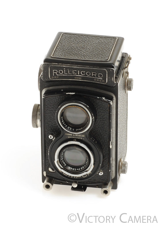 Rolleicord II Type 3 Twin Lens Reflex Camera w/ 7.5cm f3.5 Triotar Len