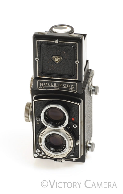 Rollei Rolleicord V TLR Medium Format Camera w/ 75mm f3.5 Xenar Lens