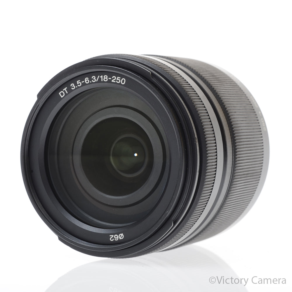 Sony 18-250mm f3.5-6.3 DT SAL18250 Zoom Lens for A Mount [EXC-] image 2
