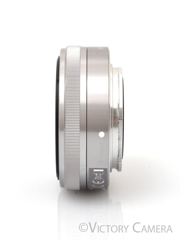 Sony 16mm f2.8 SEL16F28 Wide Angle AF Pancake Prime Lens for E Mount [EXC] - Victory Camera