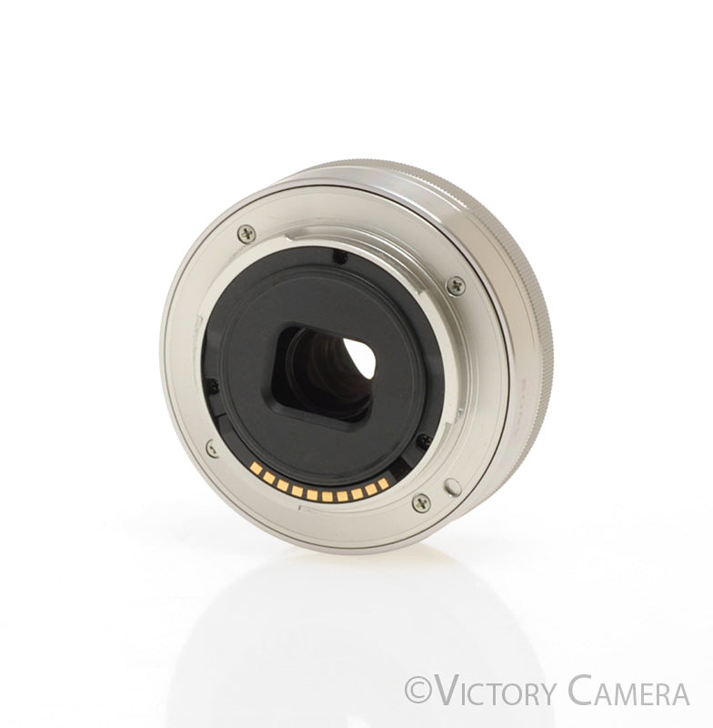 Sony 16mm f2.8 SEL16F28 Wide Angle AF Pancake Prime Lens for E Mount [EXC+] - Victory Camera