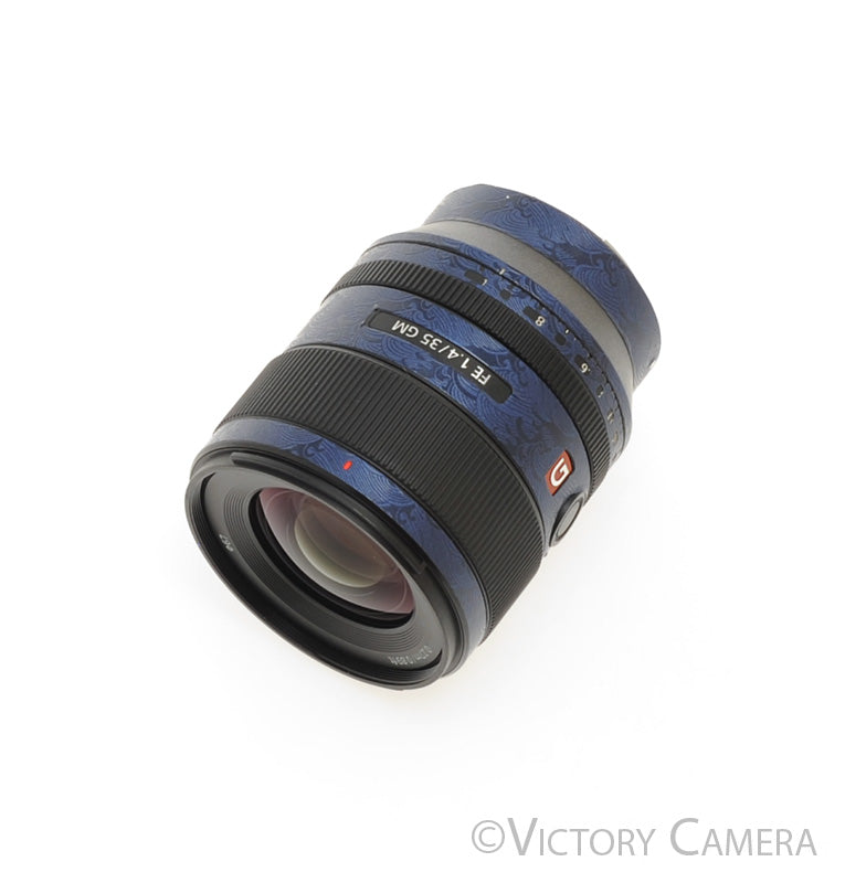 Sony FE 35mm f1.4 GM Fast Wide Angle Prime Lens for E Mount w/ Shade [EXC-] - Victory Camera