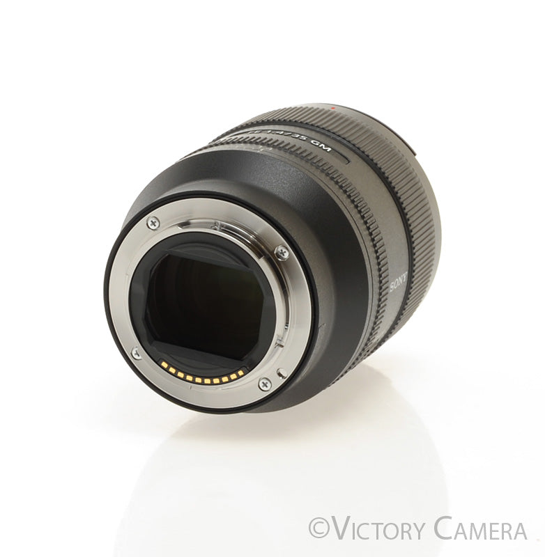 Sony FE 35mm  f1.4 GM Fast Wide Angle Prime Lens for E Mount w/ Shade [MINT-] - Victory Camera