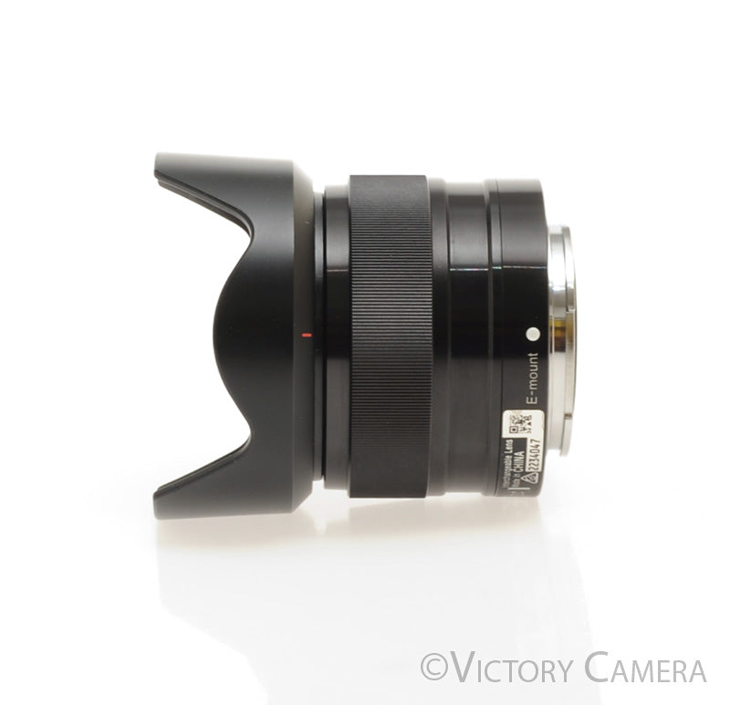 Sony FE 35mm f1.8 Fast Wide Angle Prime Lens for E Mount w/ Shade  [MINT-] - Victory Camera