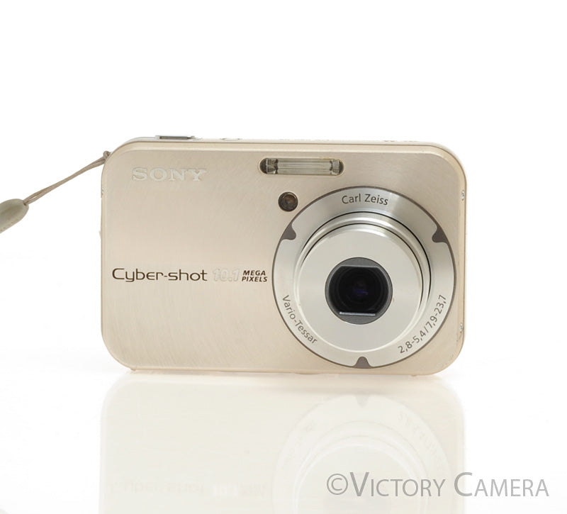 Sony Cybershot DSC-N2 Silver 10.1MP Digital Point and Shoot Camera [EXC]