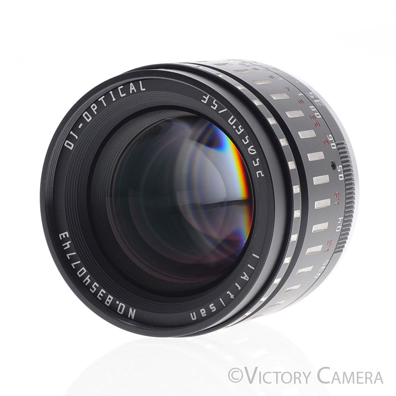 TTArtisan 35mm f0.95 Fast Portrait Lens for Fujifilm X Mount Cameras [MINT] - Victory Camera
