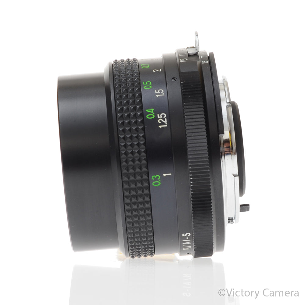 Vivitar 24mm f2.0 MC Wide Angle Lens for Nikon AI [EXC+] image 4