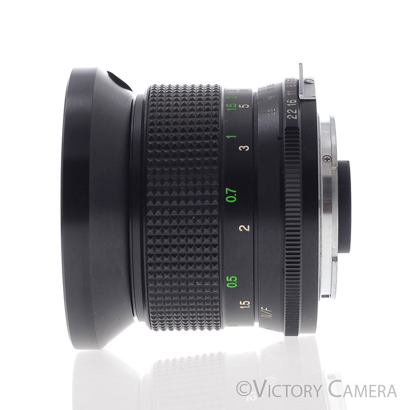 Vivitar 28mm f2.5 Auto Wide-Angle Prime Lens for Nikon Non-AI [EXC+]