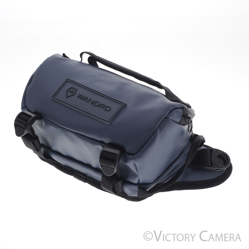 Wandrd Rogue Blue 3L Weather Resistant Sling [EXC] - Victory Camera