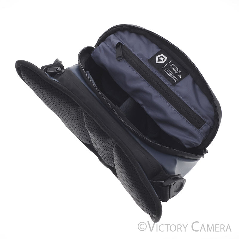 Wandrd Rogue Blue 3L Weather Resistant Sling [EXC] - Victory Camera