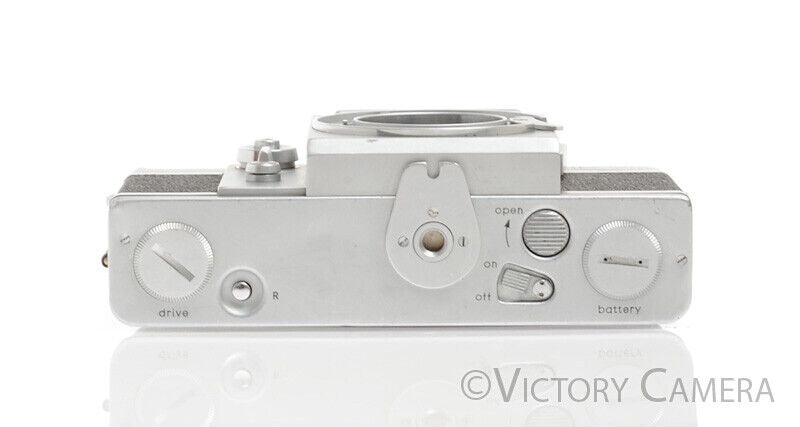 Topcon RE Super Chrome 35mm SLR Camera Body (only) -Bargain, Read-