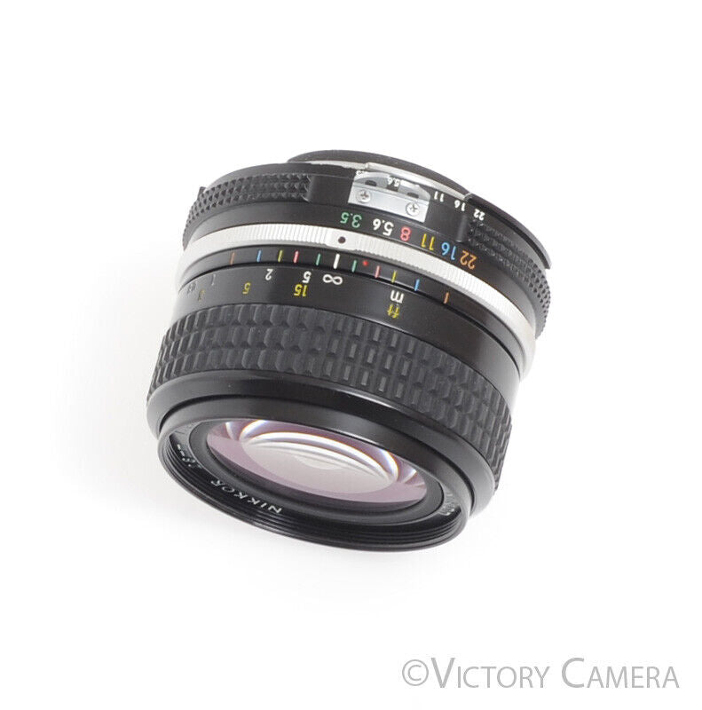 Nikon Nikkor 28mm f3.5 AI Wide Angle Lens -Light Marks-
