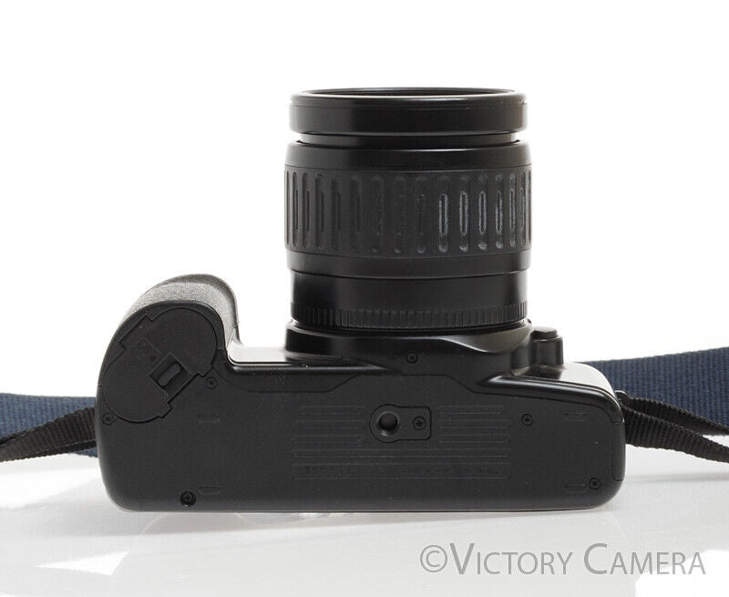 Canon Rebel S 35mm Film Camera w/ 35-105mm Canon Lens