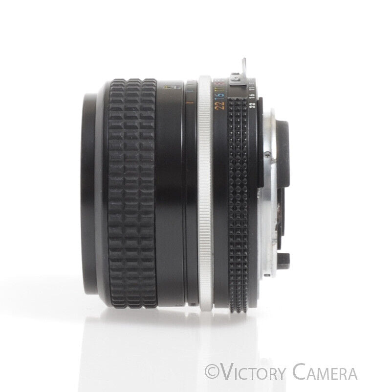 Nikon Nikkor 28mm f3.5 AI Wide Angle Lens -Light Marks-