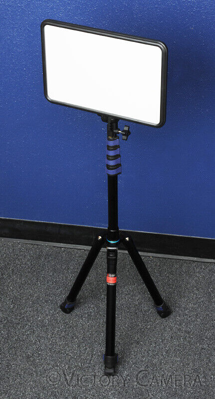 ProMaster Ultrasoft LED Light Bi-Color 914B Light Panel w/ Remote, Case, & Stand [EXC] - Victory Camera