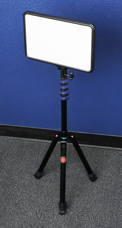 ProMaster Ultrasoft LED Light Bi-Color 914B Light Panel w/ Remote, Case, & Stand - Victory Camera